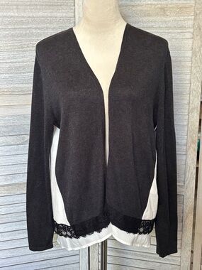 CHICOS SZ 2 Women’s Lace Cardigan, Dark Alpaca Gray & White w/ Black Lace Trim